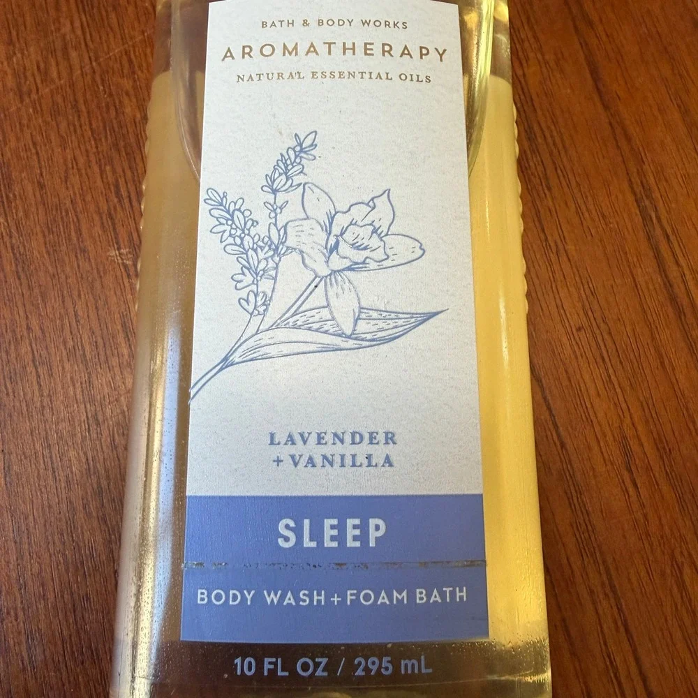 Bath & Body Works Aromatherapy Sleep Lavender Vanilla Body Wash Foam Bath 10oz